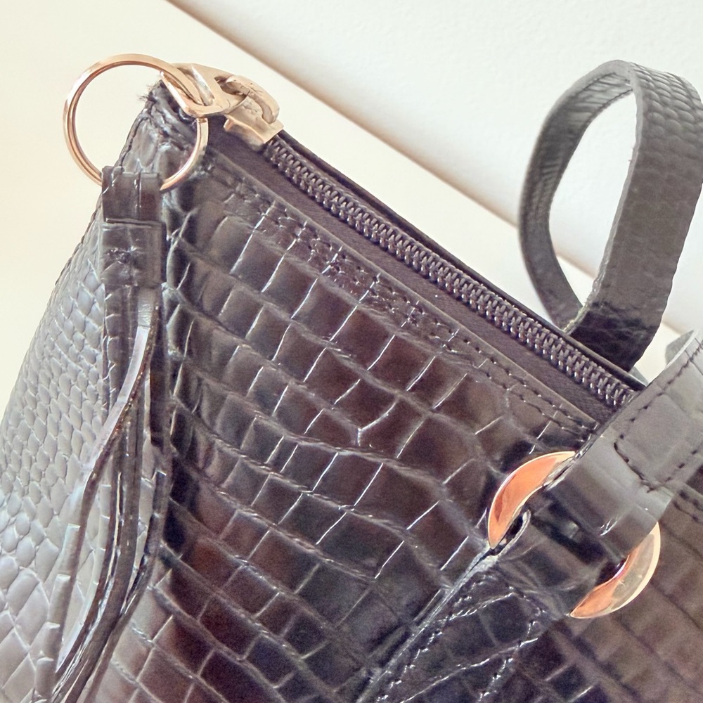 Made in Colombia Black Croc-Embossed Shoulder Bag - Women - Picture 5 of 8